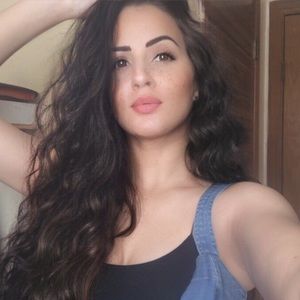 Meet your Posher, Fernanda